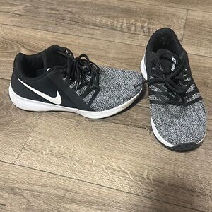 Nike Black and Gray Athletic Shoes